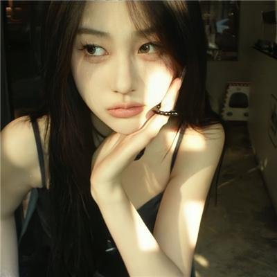 莫愁父母少黄金